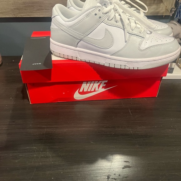 nike dunks photon dust